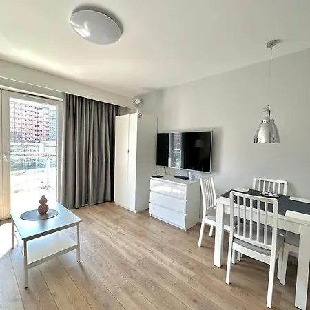 Apartment Z Balkonem & Parkingiem - Cztery Oceany - Blisko Morza Danzig